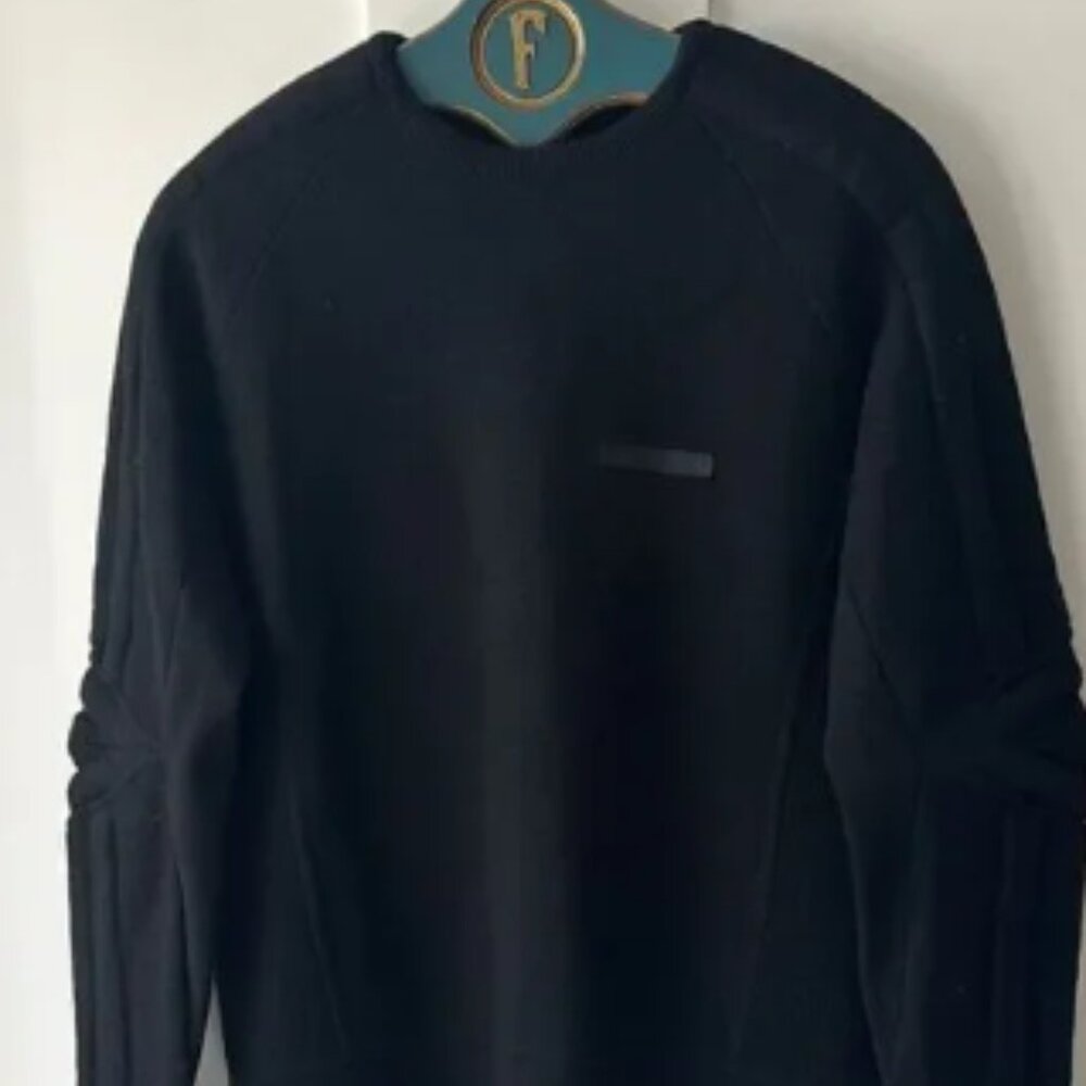Vintage Polo Ralph Lauren Black Wool Men's Padded Arms and Shoulders Sweater - M